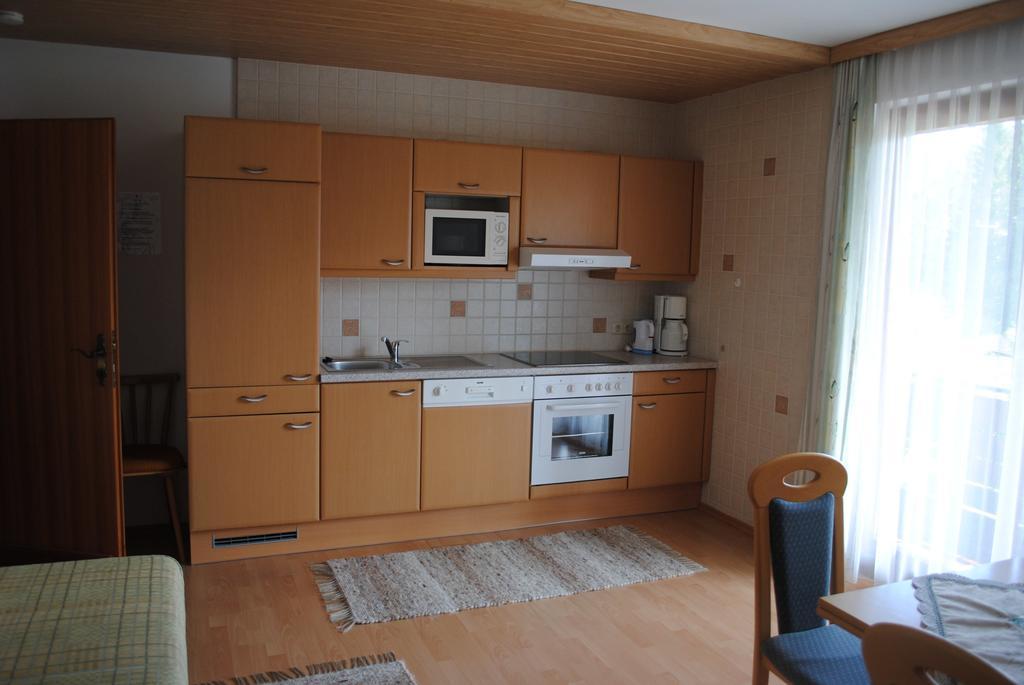 Gaestehaus Lindermuth Presseggersee Habitación foto